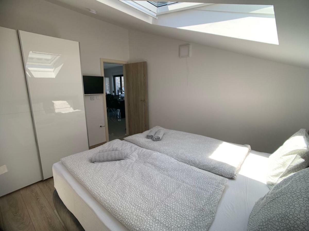Seaview Apartment Медулин Екстериор снимка